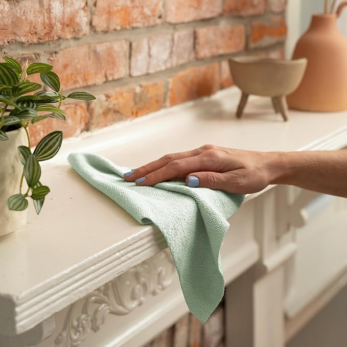 S&T INC. 100 Pack Microfiber Cleaning Cloth, Edgeless Bulk Towels for Home, Reusable Microfiber Towels for Cars, Cleaning Rags, Assorted Green and Grey, 11.5 Inches x 11.5 Inches, 100 Count