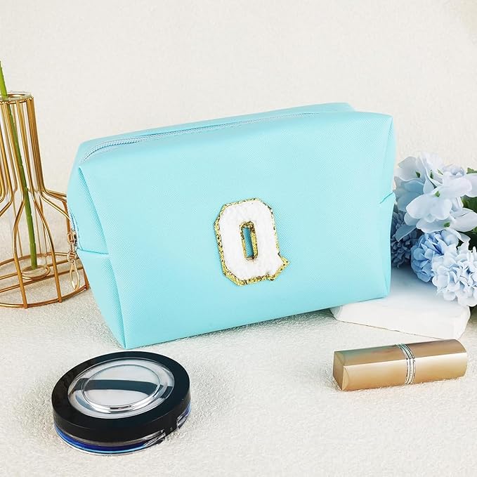 Gifts for Girls Initial Makeup Bag Personalized Cosmetic Bag with Zipper Cute Travel Toiletry Bag Waterproof PU Preppy Makeup Pouch Birthday Gift for Teen Girls Women(Blue Q)