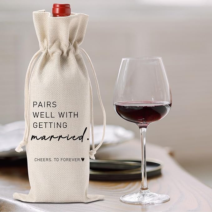 FBCCZEY Married Wine Bag Married Gifts for Couples Mr Mrs Marriage Honeymoon Gift Wedding Party Decorations Getting Engaged Wine Bottle Bag Champagne Bottle Wraps Bags
