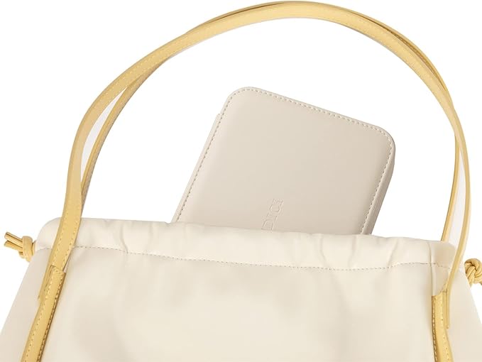 LANDICI Small Jewelry Box for Women Girls, PU Leather Travel Jewelry Case, Portable Jewelry Organizer Storage Holder Display for Ring Earrings Necklace Bracelet Brooch Men Kids Gift, Apricot