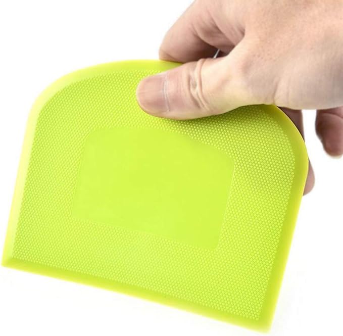 2 Pieces Dough Scraper Bowl Scraper Food-safe Plastic Dough Cutter Flexible Plastic Scraper Practical Bench Scraper Multipurpose Food Scrappers for Bread Dough Cake Fondant Icing, White, Green