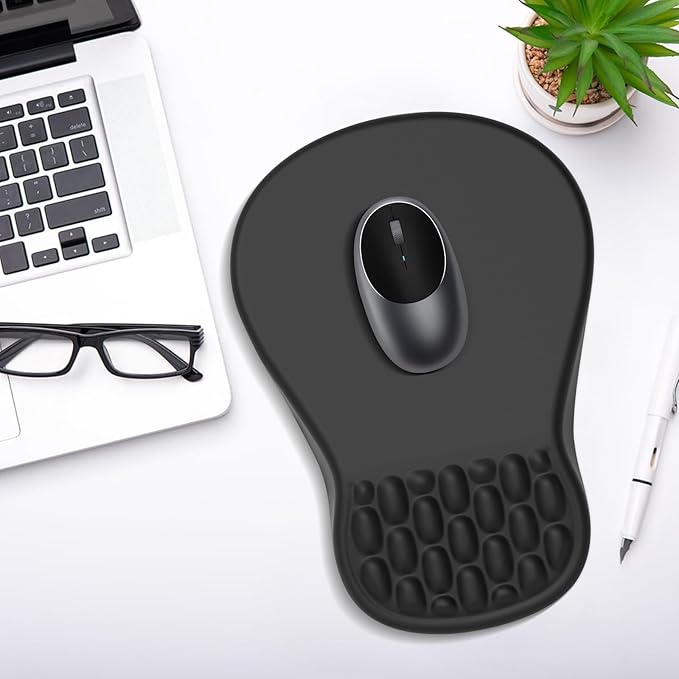 YIWEI Ergonomic Mouse Pad with Wrist Rest - Comfortable Office Mousepad with Memory Foam Wrist Support for Carpal Tunnel Relief, Mouse Pads with Non-Slip Base for Gaming and Home (Black)