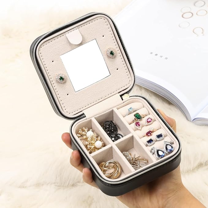 Jewelry Travel Case with Mirror,Small Travel Jewelry Organizer, Portable Jewelry Box Travel Mini Storage Organizer Portable Display Storage Box for Rings Earrings Necklaces (Black)