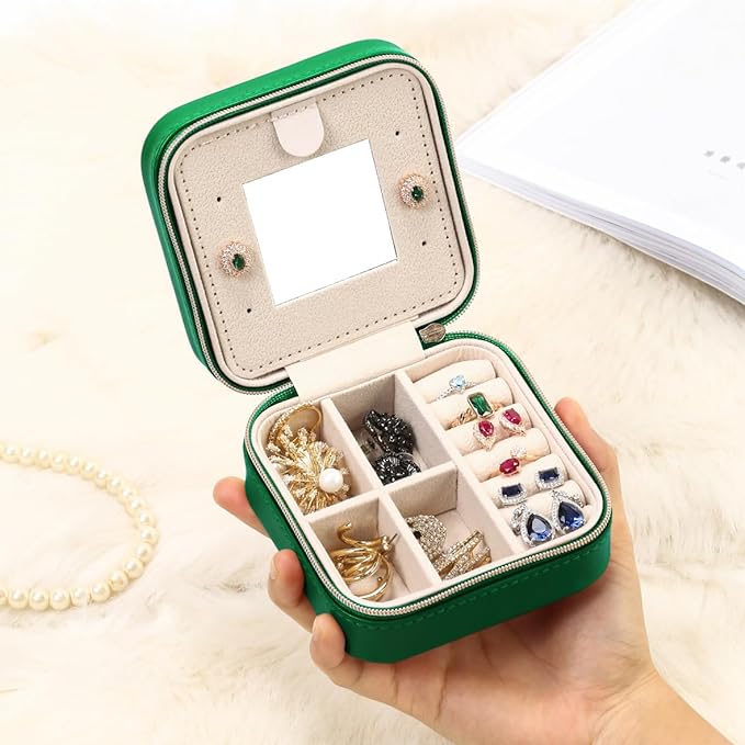 Jewelry Travel Case with Mirror,Small Travel Jewelry Organizer, Portable Jewelry Box Travel Mini Organizer Portable Display Storage Box For Rings Earrings Necklaces (Green)