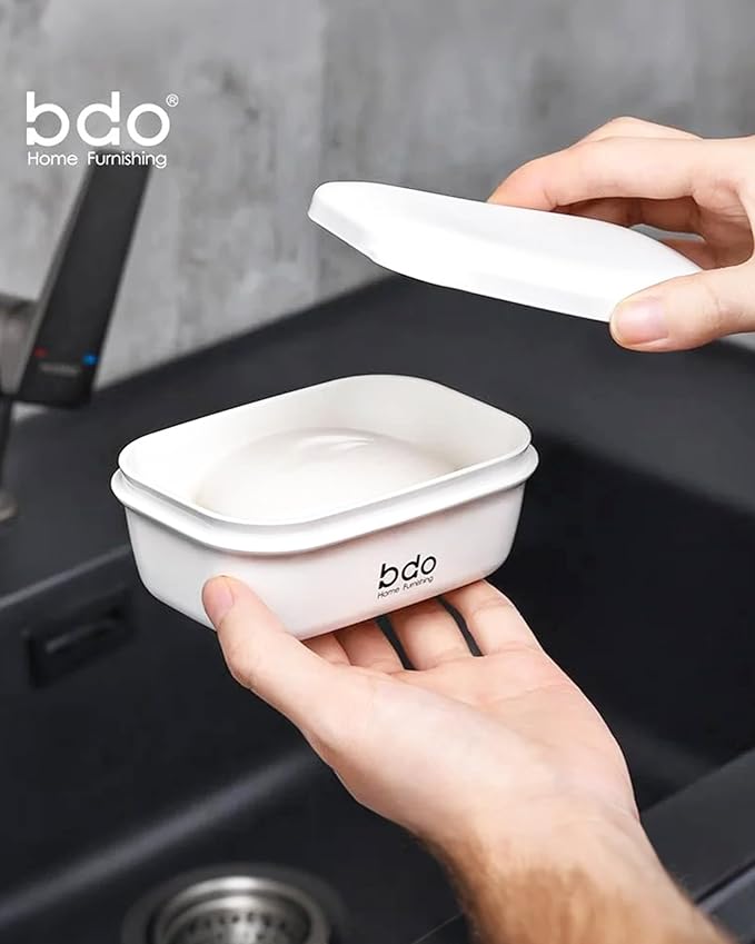 Travel Essentials Soap Holder with Lid, Leakproof Soap Dish with Drainage Layer, Portable Travel Soap Bar Case for Camping, Gym, Bathroom, Kitchen, Dormitory, Hotel (Green)