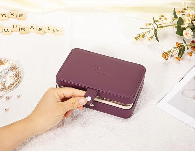 Voova Small Jewelry Organizer Box, Travel Jewelry Case for Women Teen Girls, Mini PU Leather Portable Jewellery Storage Boxes Holder with Smart Earrings Plate for Necklaces Rings Bracelets, Purple