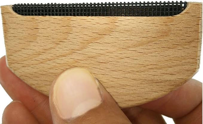 Comfy Wood Cashmere & Fine Wool Comb for De-Pilling Sweaters & Clothing,Fabric Lint R emover Manual Portable Clothing Brush Tool for Knits Woolens Scarves Wool Coats Pants Care