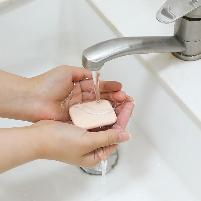 2Pcs Square Makeup Sponges for Foundation with 1 Travel Case, Face Sponge Foundation Blender, Cosmetic Sponge for Makeup, Blender Sponges Replacement for Cosmetic, Sensitive and All Skin Types