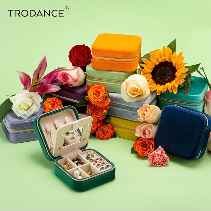 Plush Velvet Travel Jewelry Case Organizer, Small Travel Jewelry Box,Portable Jewelry Box Travel Mini Organizer Portable Display Storage Box For Rings Earrings Necklaces (Orange)