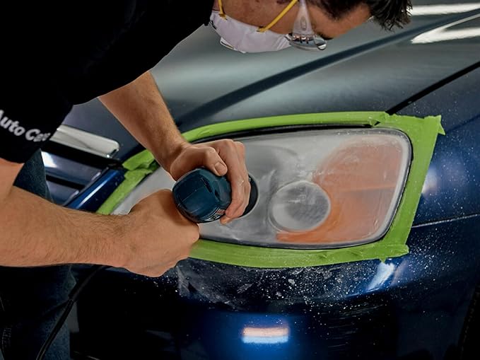 3M Ultra Headlight Restoration Kit, Contains Masking Tape, Light Sanding Discs, Wax Protectant and More, Use on Plastic Lenses Headlights, Taillights and More, Easy Heavy-Duty Restoration (39195)