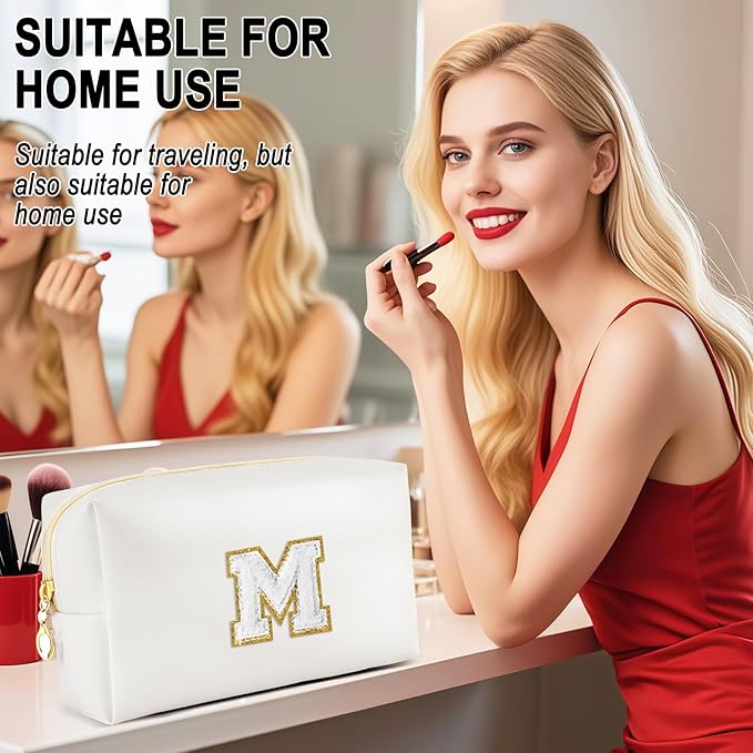 Gifts for Girls Initial Makeup Bag Personalized Cosmetic Bag with Zipper Cute Travel Toiletry Bags Waterproof PU Preppy Makeup Pouch Birthday Gift for Teen Girls Women(White M)