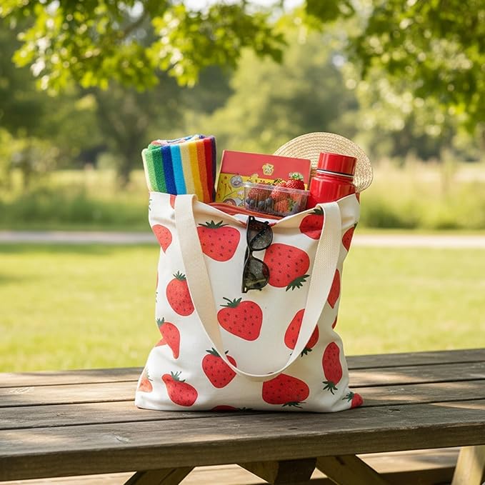 1-PACK Cute Strawberry Print Canvas Tote Bag, Reusable Grocery Bag with Magnetic Snap Closure & Inner Zipper Pocket, Aesthetic Gift for Women