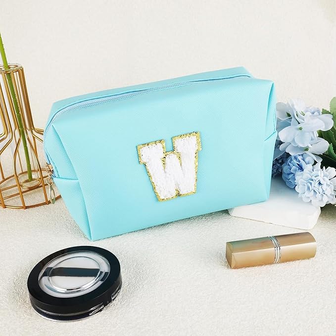 Gifts for Girls Initial Makeup Bag Personalized Cosmetic Bag with Zipper Cute Travel Toiletry Bag Waterproof PU Preppy Makeup Pouch Birthday Gift for Teen Girls Women(Blue W)