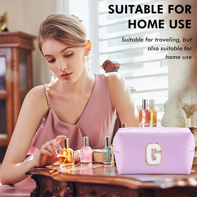 Gifts for Girls Initial Makeup Bag Personalized Cosmetic Bag with Zipper Cute Travel Toiletry Bag Waterproof PU Preppy Makeup Pouch Birthday Gift for Teen Girls Women(Purple G)