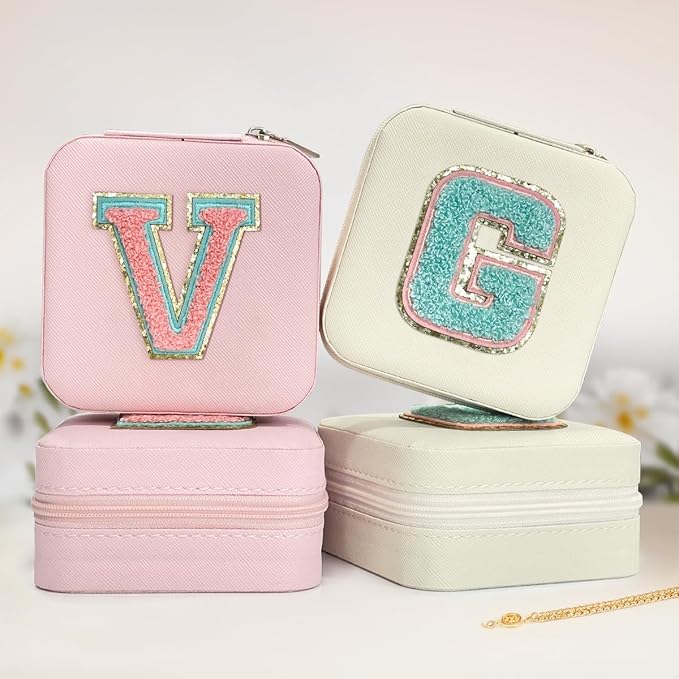 SANDJEST Personalized Jewelry Box, White Travel Jewelry Box with Initial G, Small Monogrammed Jewelry Case Organizer for Girls Women Teen Kids, Mini Travel Essentials Gifts for Birthday Christmas