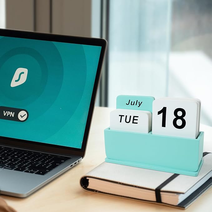 Wooden Block Perpetual Calendar for Desk, Daily Desktop Standing Flip Calendar with Large Display, Modern Farmhouse Aesthetic Desk Accessories for Home Office Decor, Reusable Yearly, Green