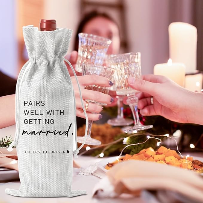Married Wine Bag Married Gifts for Couples Mr Mrs Marriage Honeymoon Gift Wedding Party Decorations Getting Engaged Wine Bottle Bag Champagne Bottle Wraps Bags （White）