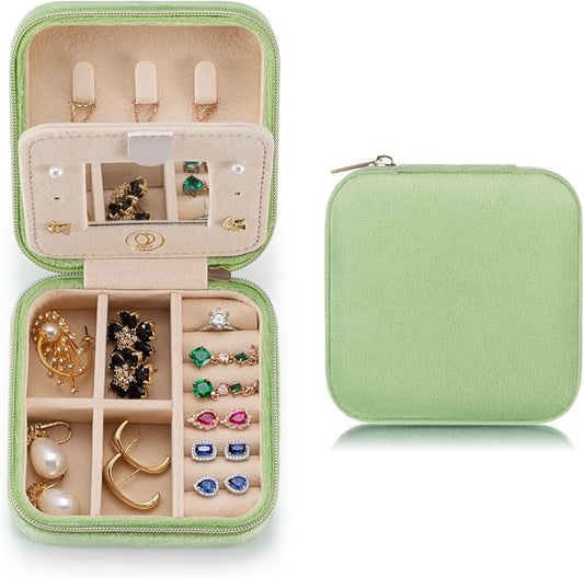 Plush Velvet Travel Jewelry Case Organizer, Small Travel Jewelry Box,Portable Jewelry Box Travel Mini Organizer Portable Display Storage Box For Rings Earrings Necklaces (Grass Green)