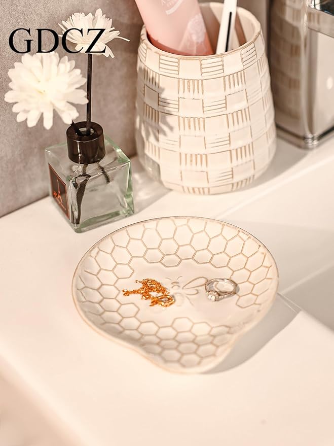 GDCZ Ceramic Jewelry Tray, 5.3" Decorative Dish, Personalized Jewelry Trays with Pattern, Gifts for Friends, Sisters and Women, Set of 2 (White)