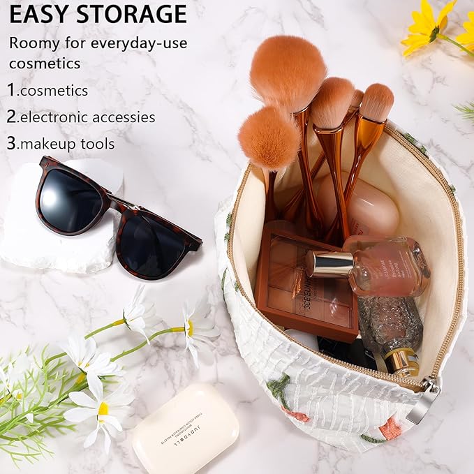 ZLFSRQ Makeup Bag Travel Cosmetic Bag for Purse Floral Zipper Makeup Pouch for Women Small Cute Flower Cosmetic Pouch Toiletry Bag Pencil Case Portable Organizer Canvas Aesthetic Gift (Tulip)