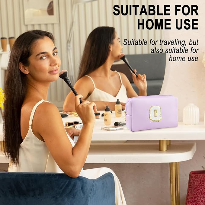 Gifts for Girls Initial Makeup Bag Personalized Cosmetic Bag with Zipper Cute Travel Toiletry Bag Waterproof PU Preppy Makeup Pouch Birthday Gift for Teen Girls Women(Purple Q)