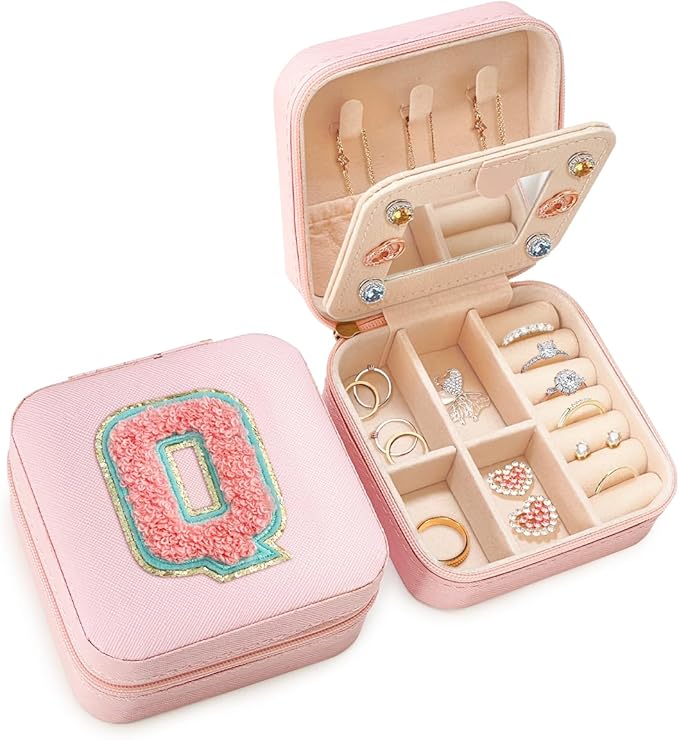 SANDJEST Personalized Jewelry Box, Pink Travel Jewelry Box with Initial Q, Small Monogrammed Jewelry Case Organizer for Girls Women Teen Kids, Mini Travel Essentials Gifts for Birthday Christmas