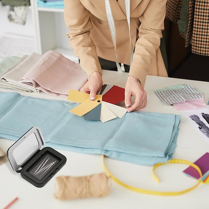 Magnetic Needle Holder Case with Clear Lid, Strong Built-in Magnet Secures Pins Under 6.5cm, Sewing Needle Organizer Box with Snap Closure, Craft Supplies Storage Gift for Sewers