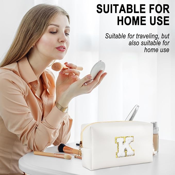 Gifts for Girls Initial Makeup Bag Personalized Cosmetic Bag with Zipper Cute Travel Toiletry Bags Waterproof PU Preppy Makeup Pouch Birthday Gift for Teen Girls Women(White K)