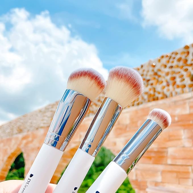 DUcare Makeup Brushes 3Pcs Foundation Contour Bronzer Brush,Concealer Brush,Blusher Powder Brush, Face Kabuki Travel Buffing Stippling Liquid Blending Makeup brush set White