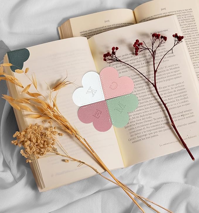 2Pcs Personalized Leather Heart Bookmark, 26 Letters Customized Corner Book Mark for Reading Women, Book Marker with Initials Cute Gifts (Black+Dark Brown, J)