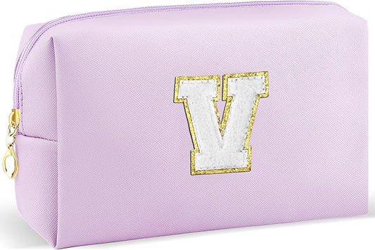 Gifts for Girls Initial Makeup Bag Personalized Cosmetic Bag with Zipper Cute Travel Toiletry Bag Waterproof PU Preppy Makeup Pouch Birthday Gift for Teen Girls Women(Purple V)