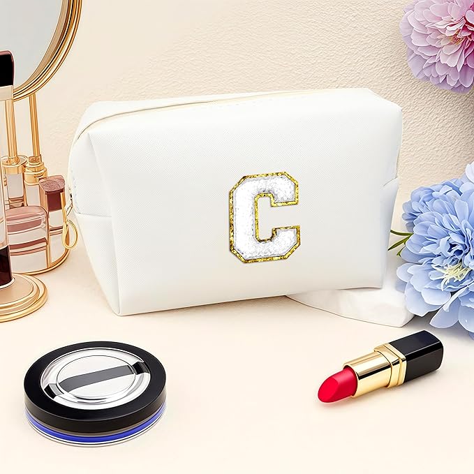 Gifts for Girls Initial Makeup Bag Personalized Cosmetic Bag with Zipper Cute Travel Toiletry Bags Waterproof PU Preppy Makeup Pouch Birthday Gift for Teen Girls Women(White C)