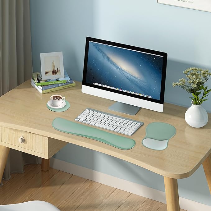 WINTOJO Wrist Rest Support for Mouse Pad Keyboard Set, Circle Coaster, Gaming Mouse Pad, Ergonomic Gel Memory Foam Set for Computer, Laptop, Office, Pain Relief, Comfortably Typing, Pure Green, KM-34