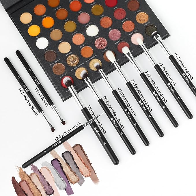 DUcare Makeup Brushes with Bag,15Pcs Christmas Makeup Brush Set Travel Kabuki Foundation Blending Blush Eyeliner Shadow Brow Concealer Brushes Kit