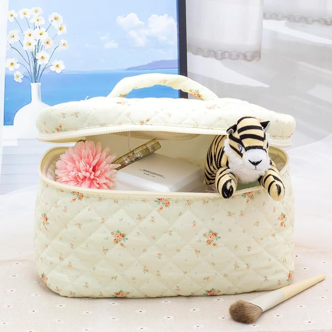 PAZIMIIK Quilted Makeup Bag Large Travel Zipper Soft Cosmetic Case for Women Girls Make Up, Floral White