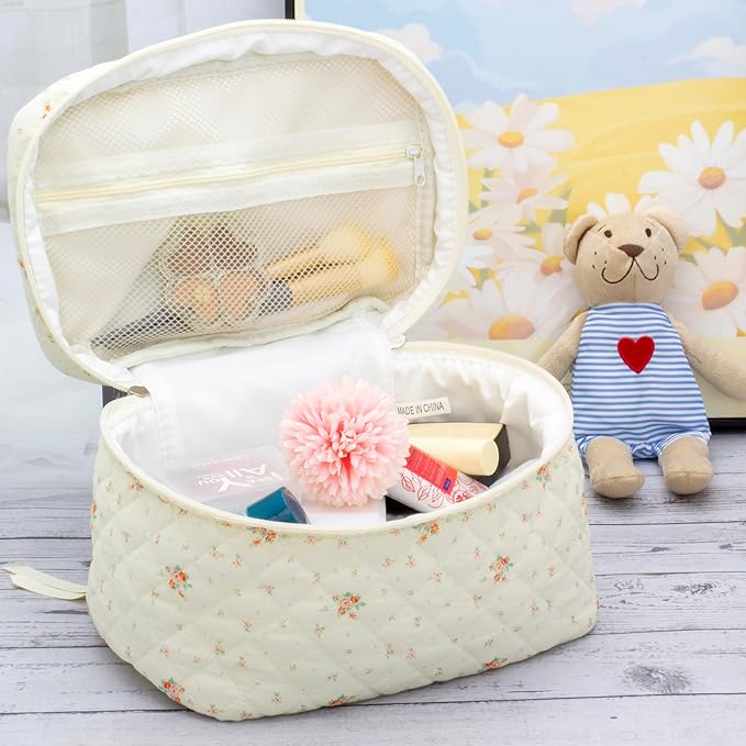 PAZIMIIK Quilted Makeup Bag Large Travel Zipper Soft Cosmetic Case for Women Girls Make Up, Floral White