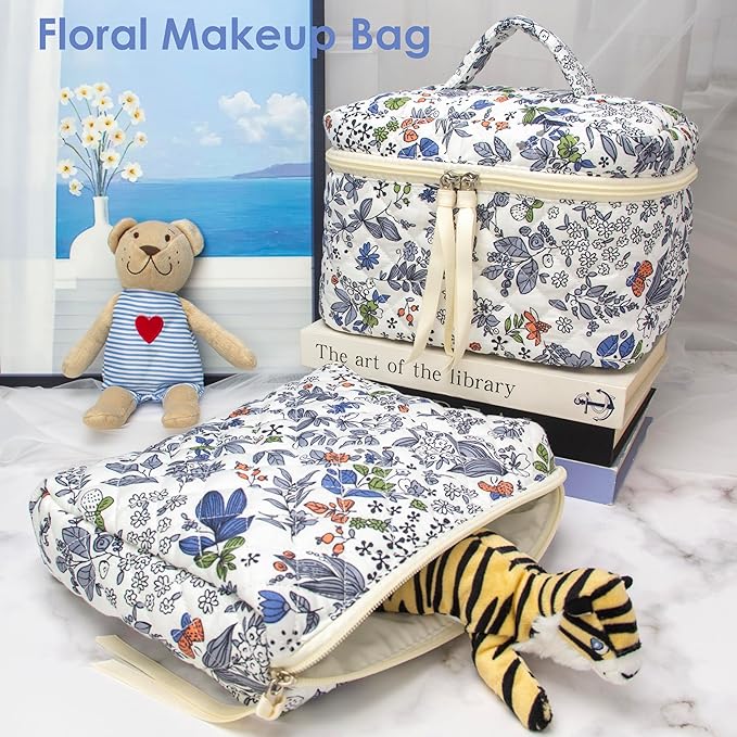 PAZIMIIK Quilted Makeup Bag Large Travel Zipper Soft Cosmetic Case for Women Girls Make Up, Leaf White
